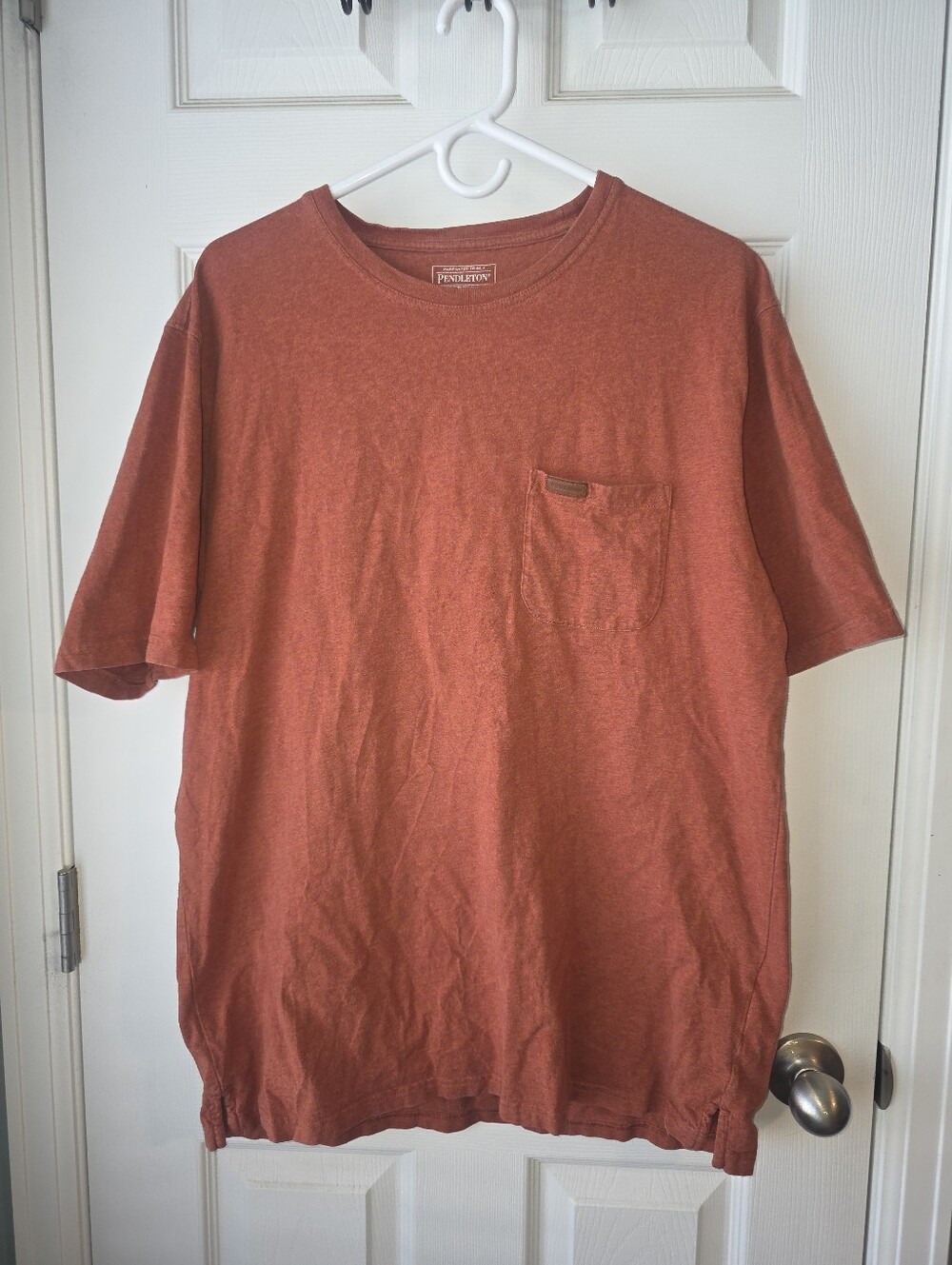 Mens Pendleton Short Sleeve Crew Neck T-shirt SZ L W/Pocket & Leather Patch